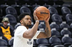 尤其在半决 尤其在半决